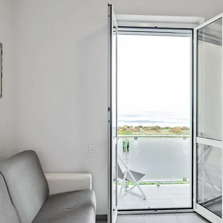 Amazing Holiday Home Near Pet Friendly Beach Carrara Exterior photo