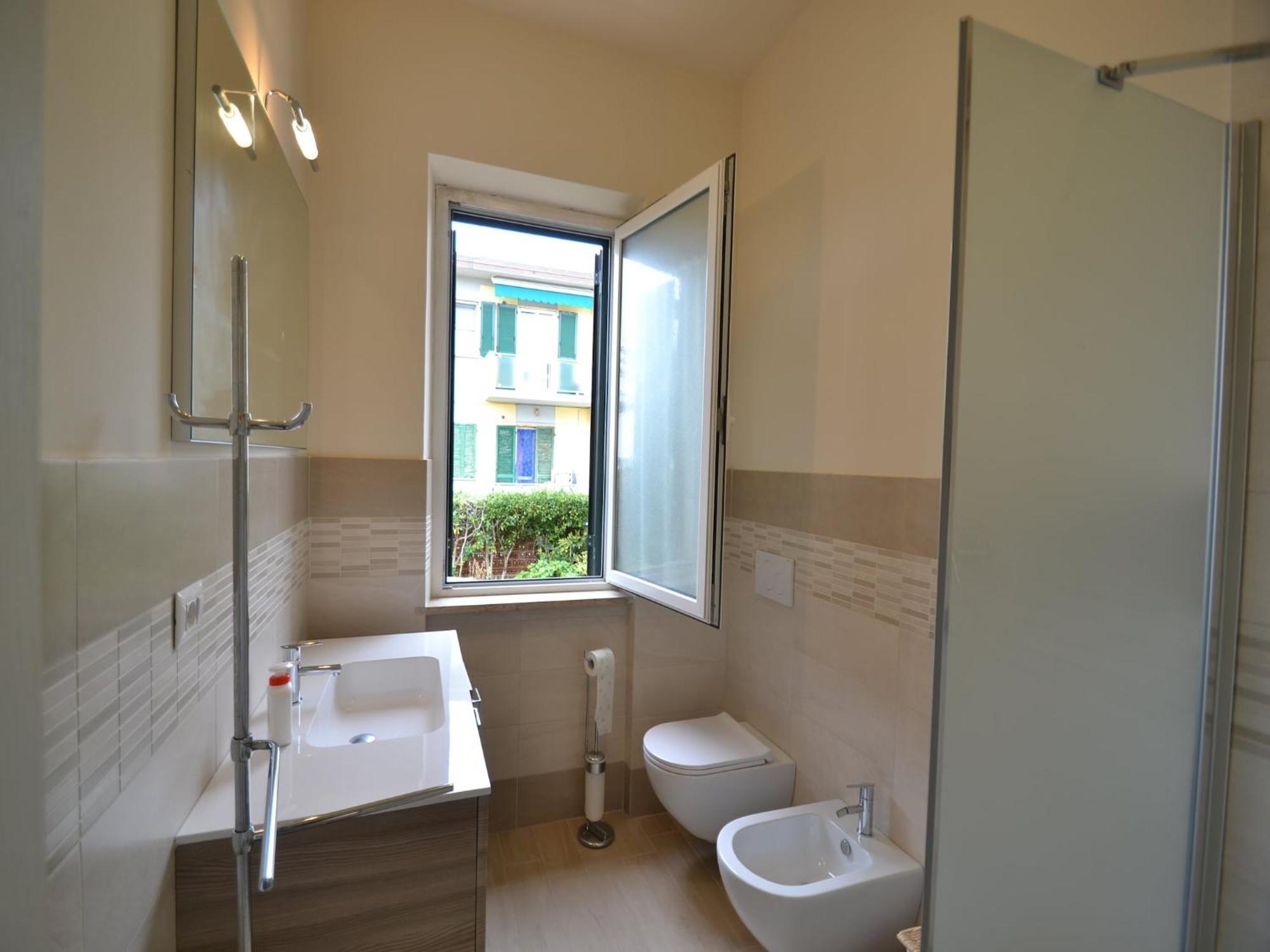 Amazing Near Pet Friendly * Carrara